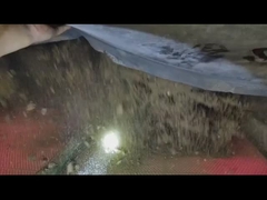 Εικόνα από κόκκινο-μαύρο καουτσούκ